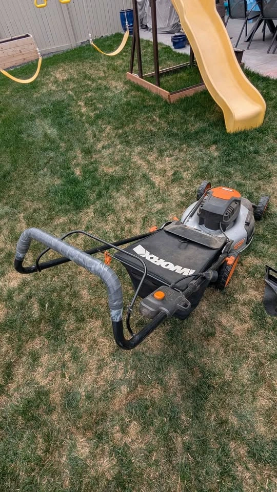 Worx Electric Lawn Mower & Weed Wacker - photo 2