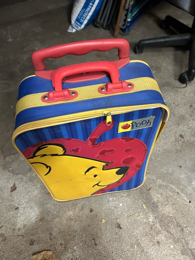 Winnie the Pooh Kids Suitcase - photo 2