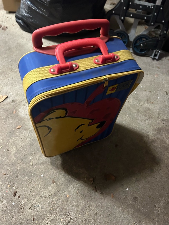 Winnie the Pooh Kids Suitcase - photo 3
