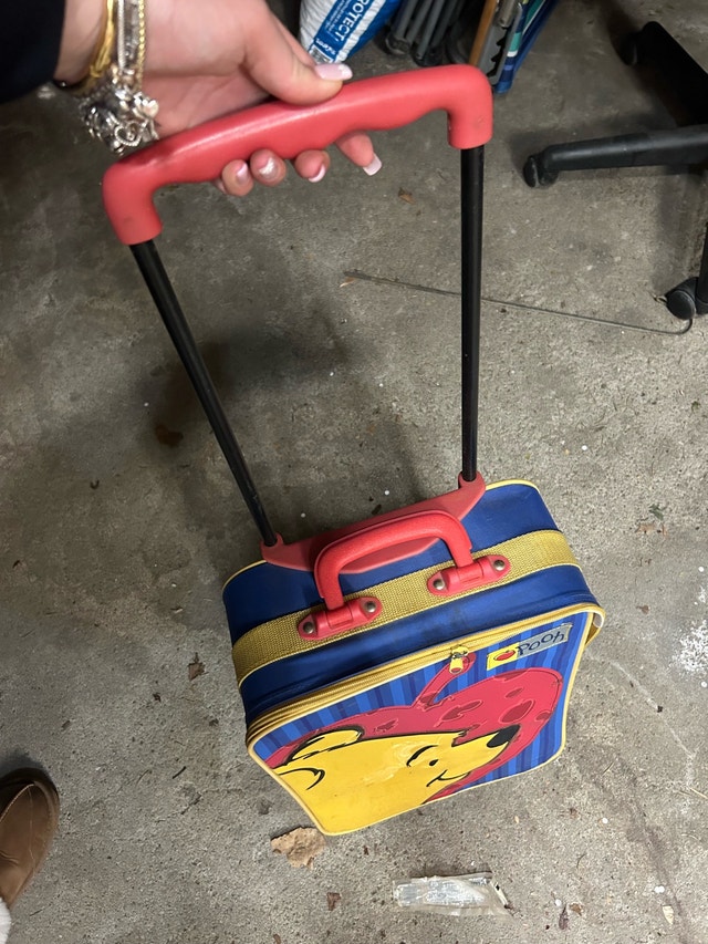 Winnie the Pooh Kids Suitcase - photo 4