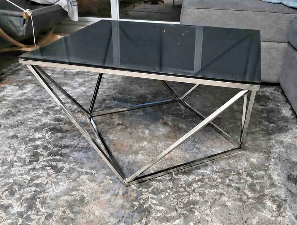 Stylish Modern Coffee Table - Glass Top & Chrome Frame