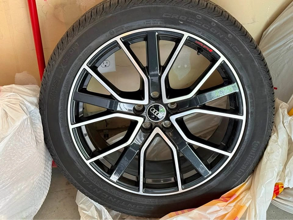 255/45R20 Continental Tires x 4 (All Season) - Audi Q5