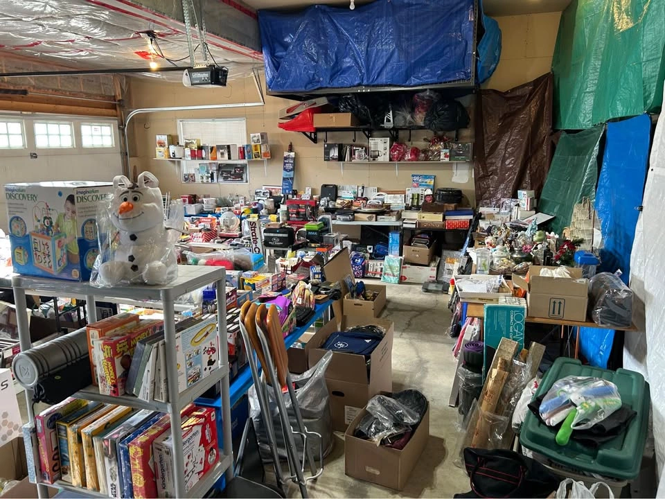 Multi Family Garage Sale - Terwillegar Area - photo 2