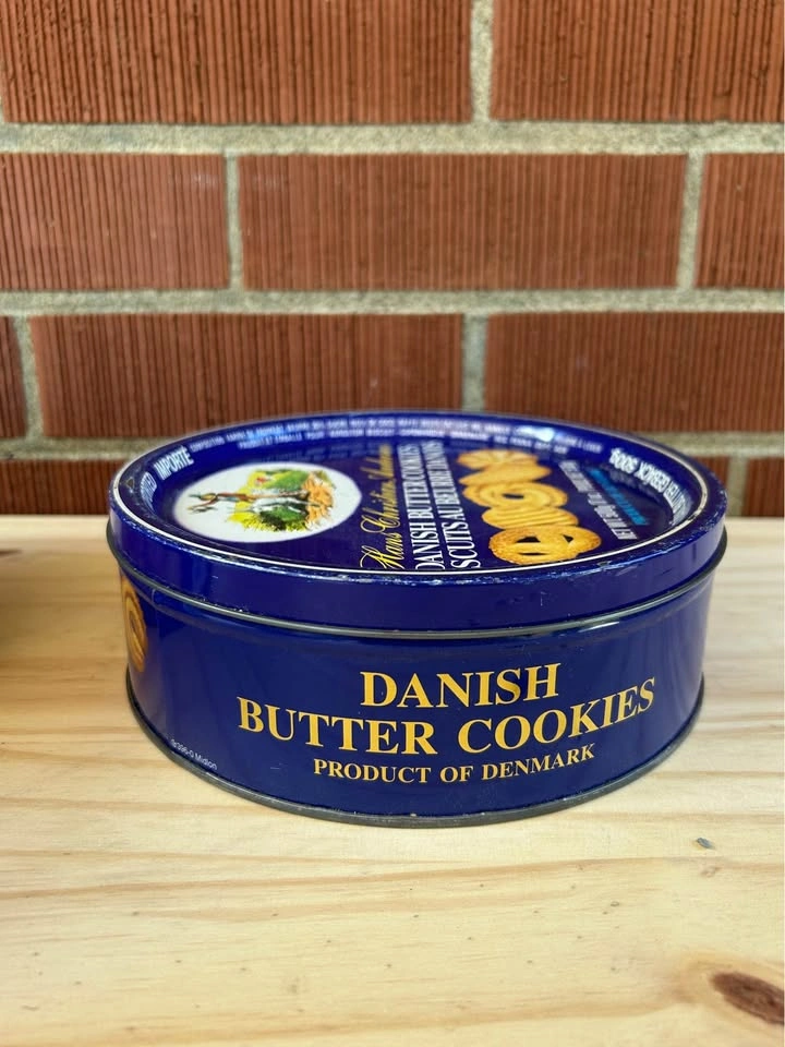 Vintage Danish Butter Cookie Tins - photo 3