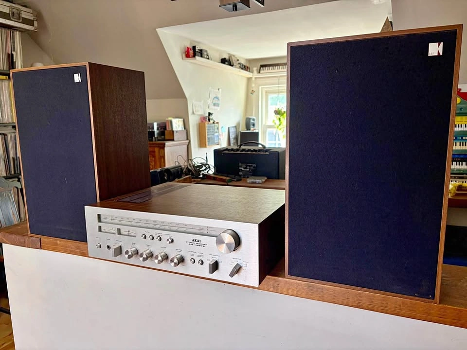 Akai AA-1030L Receiver & KEF Caprice Speakers