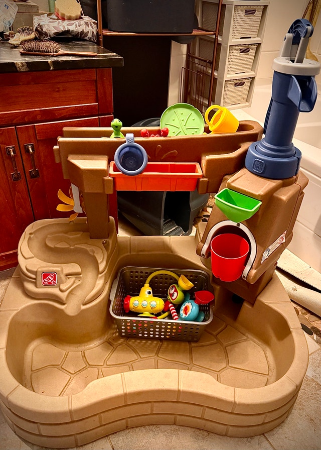 Kids Water Pump, Sandbox & Splash Pond Set