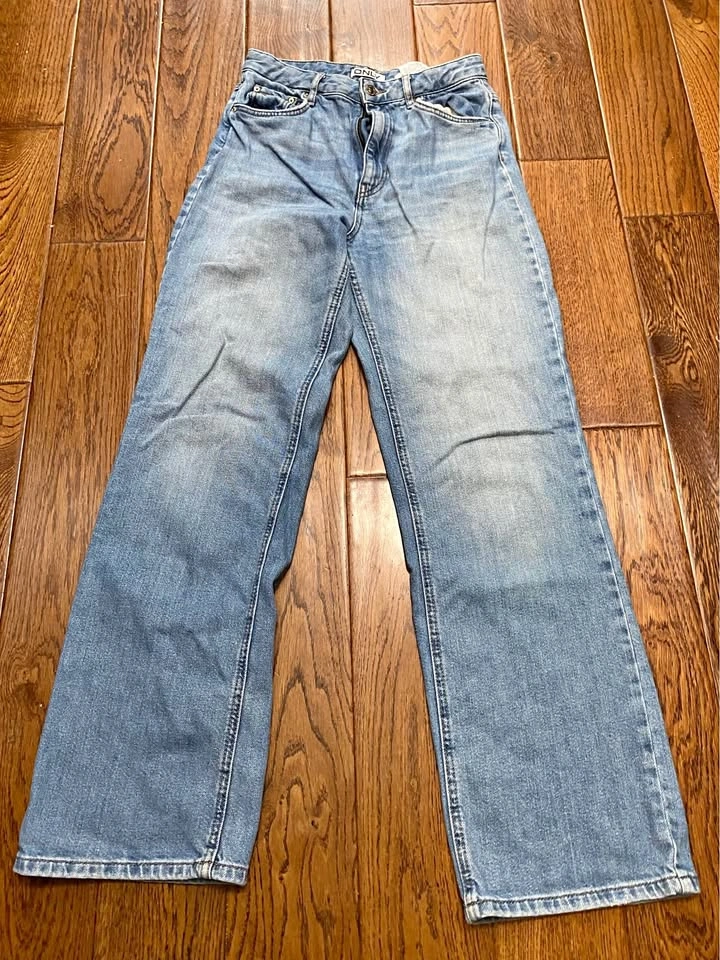 Jeans size 26