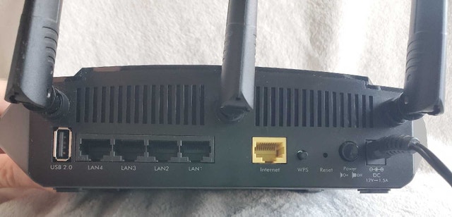 NETGEAR AC1750 Smart WiFi Router R6350 - photo 2