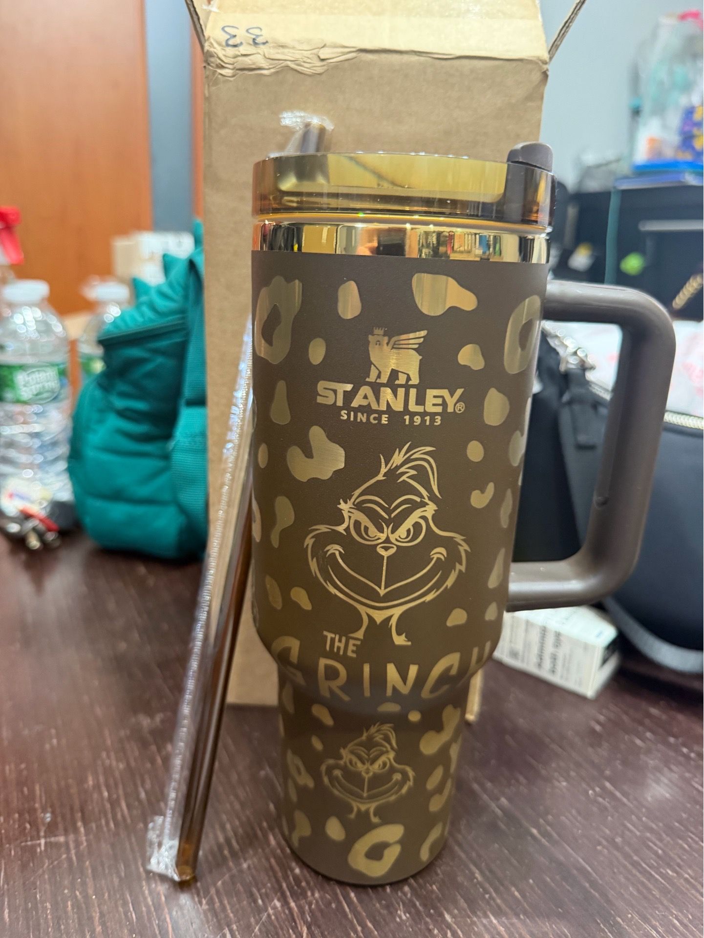 Stanley The Grinch 40oz Quencher H2.0 Tumbler NEW