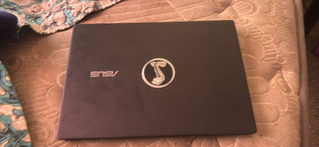 Used Like New Gaming Laptop - photo 4