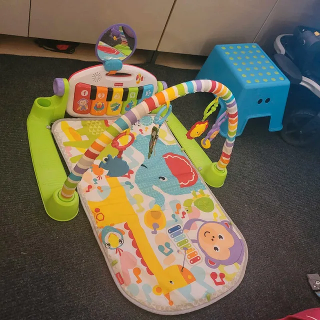 Fisher-Price Baby Playmat Deluxe Kick & Play Piano Gym image indicator(2)