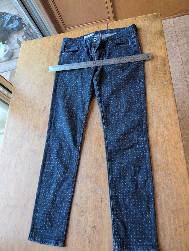 AG Adriano Goldschmied The Stevie Ankle Jeans Size 26R