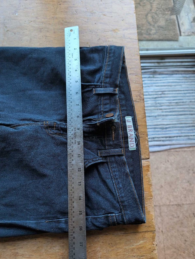 J Brand Jeans Woman's Size 28 - photo 2