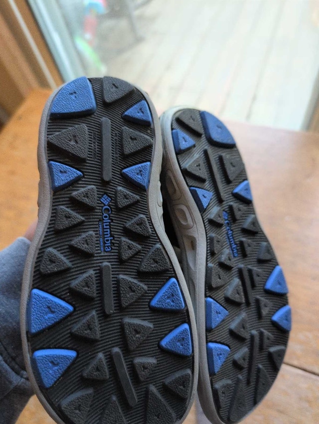 Columbia Sandals Youth Size 2 - photo 3