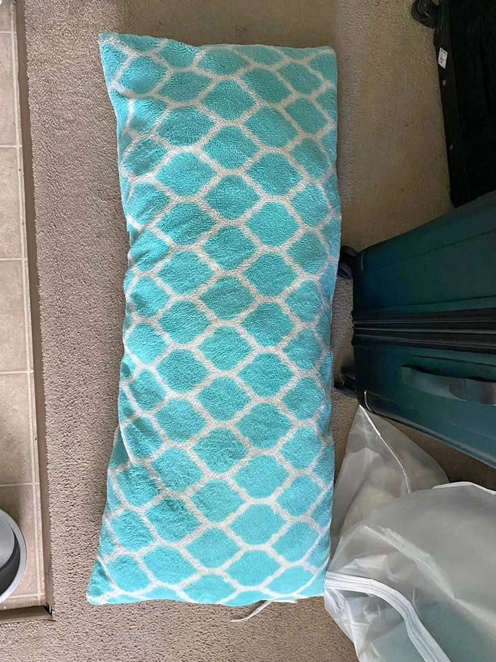 Long fluffy pillow
