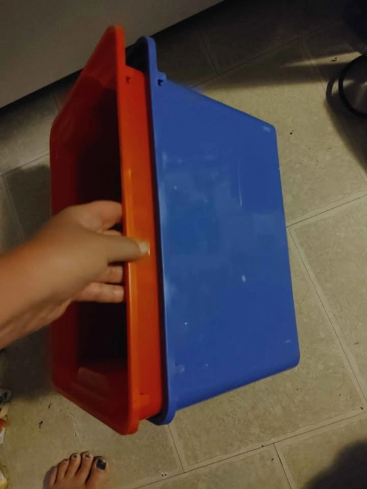 2 Ikea storage bins. 15" $5 each or both for $10 - photo 4
