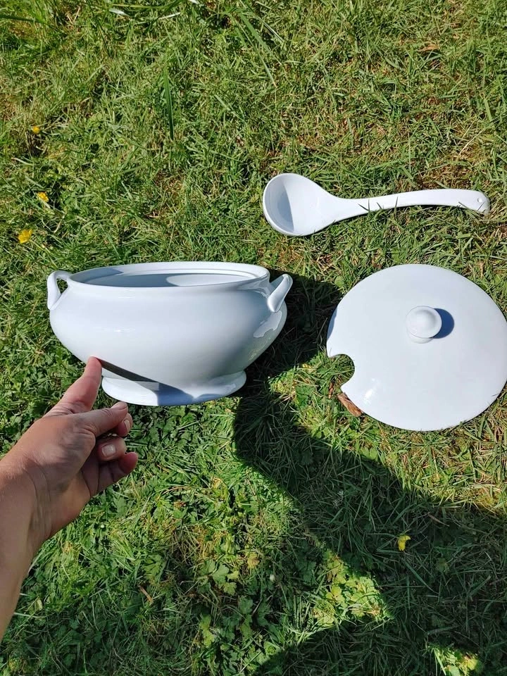 White porcelain soup tureen pot with lid and ladle