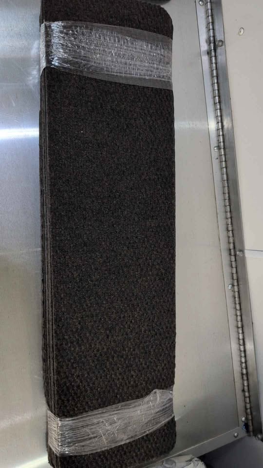 Non slip carpet stair treds - photo 2