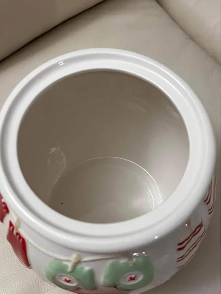 Hallmark Keepsake Ornament "A Merry Mouse" image indicator(3)