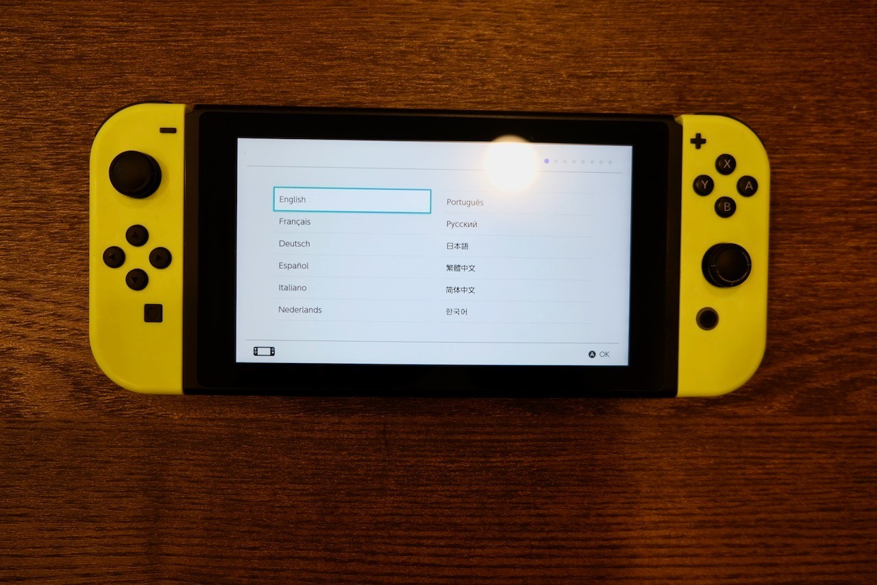 Nintendo Switch (Original Model) + Carrying Case & 6 Games - photo 2