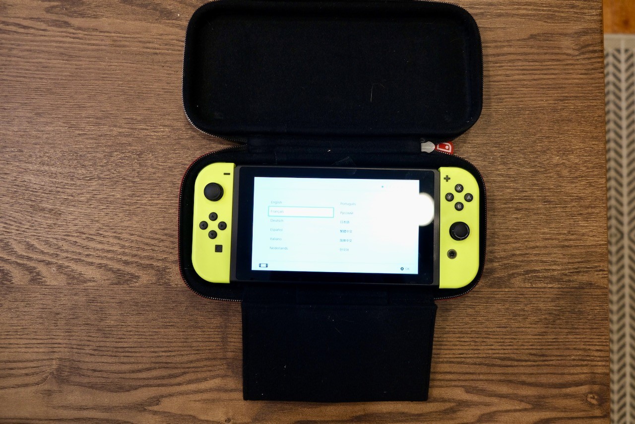 Nintendo Switch (Original Model) + Carrying Case & 6 Games - photo 5