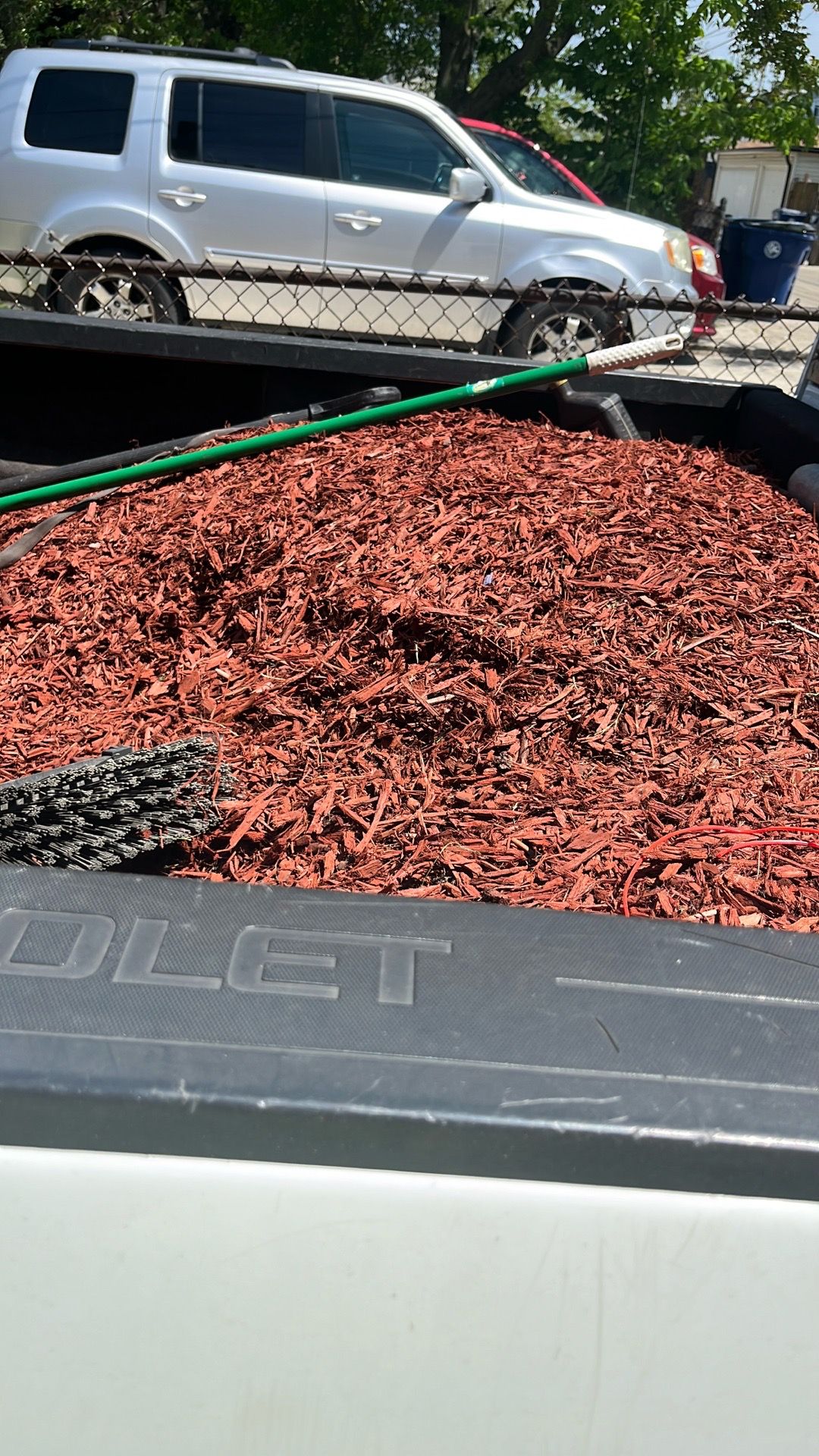 Mulch red