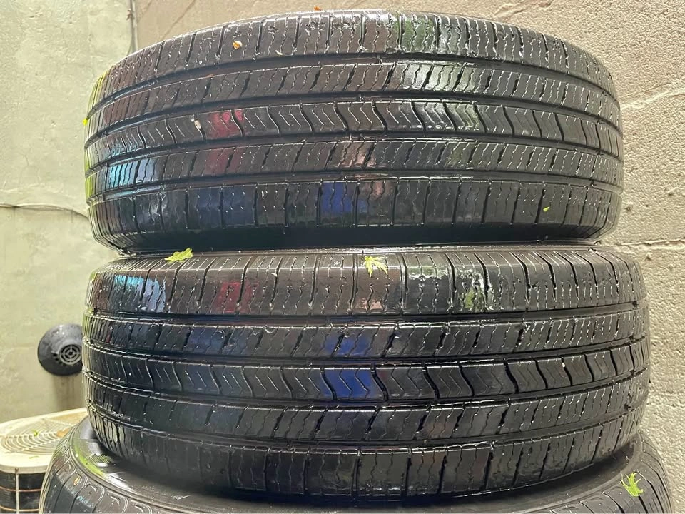 215/70R15 Michelin All Season Tires