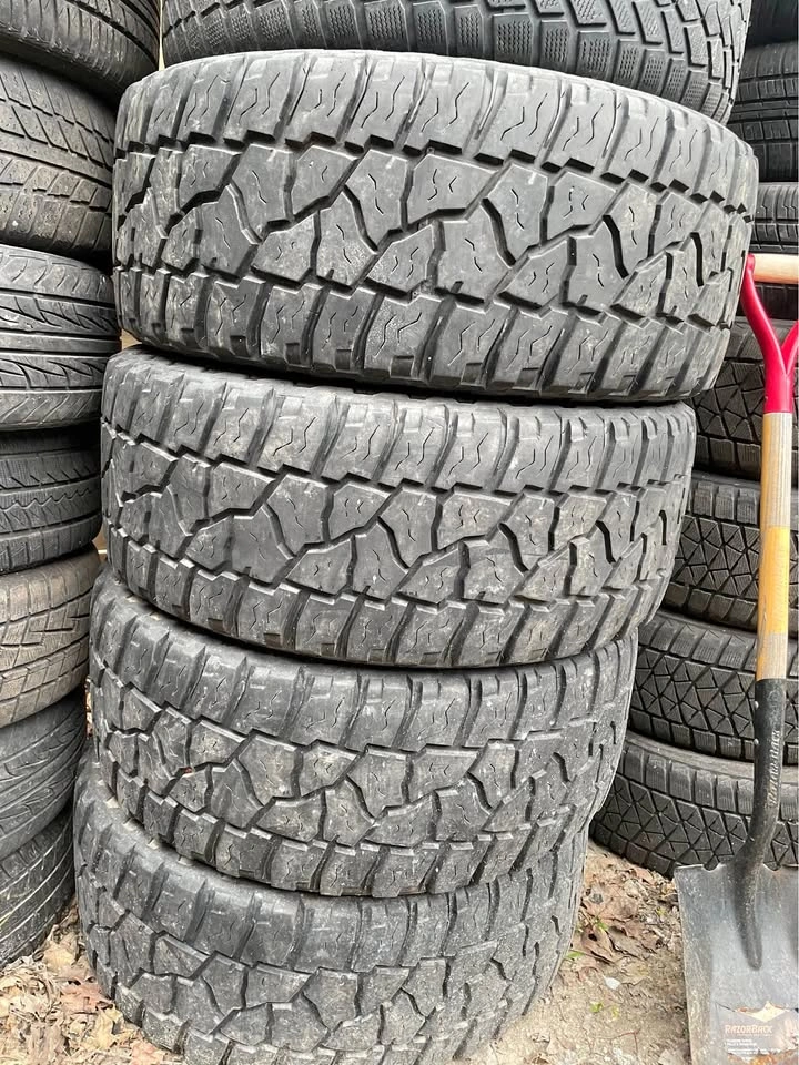 LT 305/65R17 Mickey Thompson Baja ATZ - Set of 4