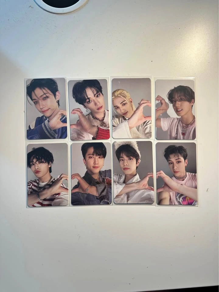 Stray Kids Maxident Heart OT8 Photocard Set