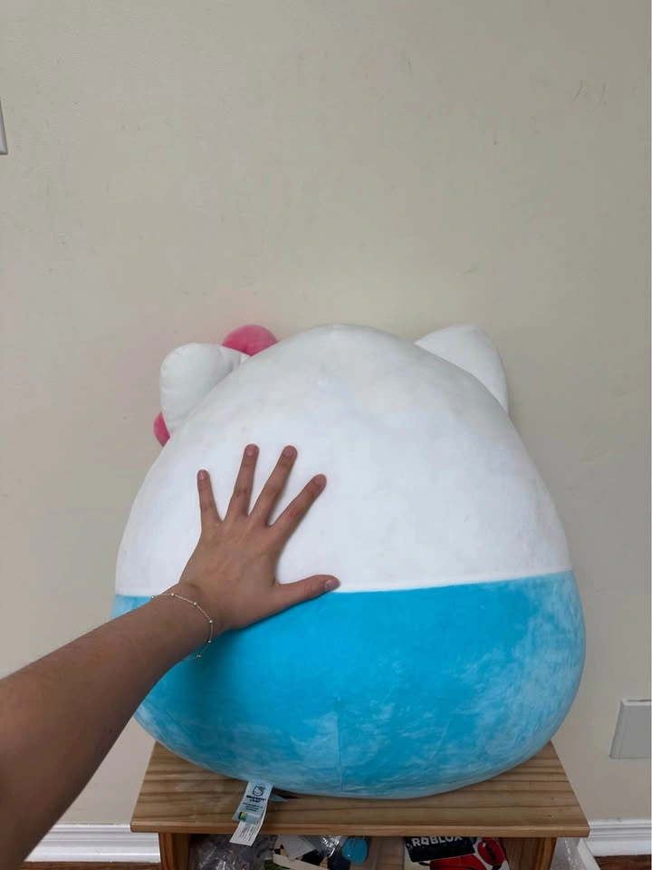 Giant Special Edition Hello Kitty Squishmallow - photo 3