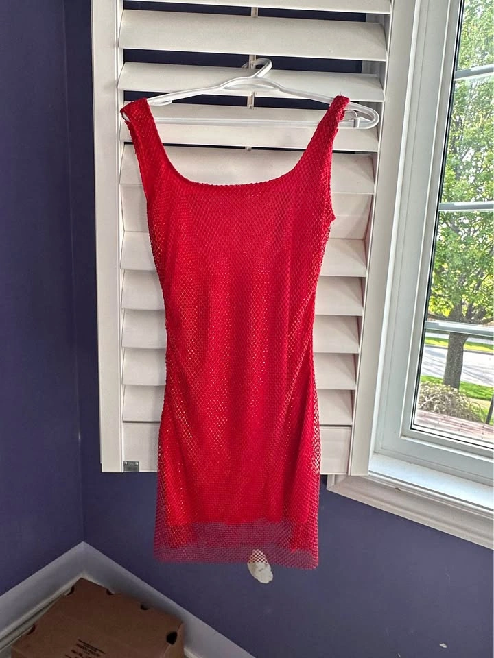 M sparkly low-back party dress