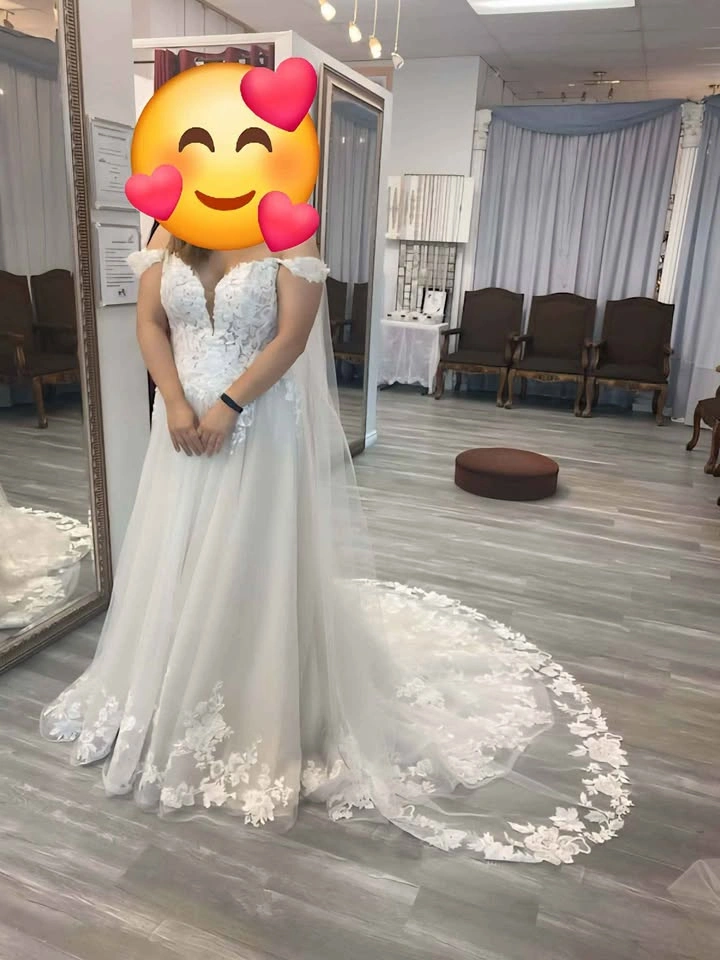 Wedding Dress - photo 3