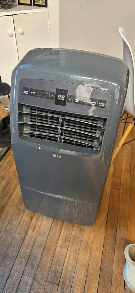 AC
