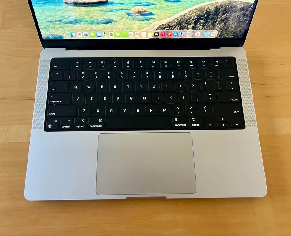 14” M1 Pro MacBook Pro 32GB RAM - 2021 - photo 2