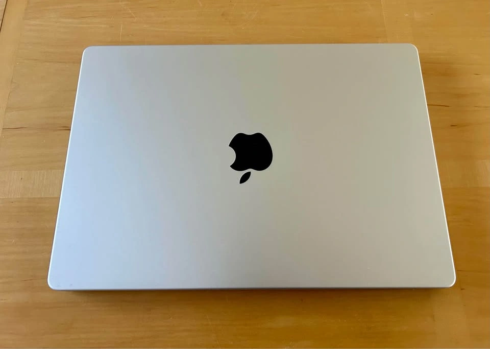 14” M1 Pro MacBook Pro 32GB RAM - 2021 - photo 3