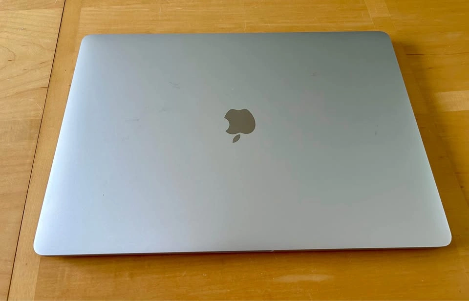 16” MacBook Pro 64GB RAM Touchbar - photo 3