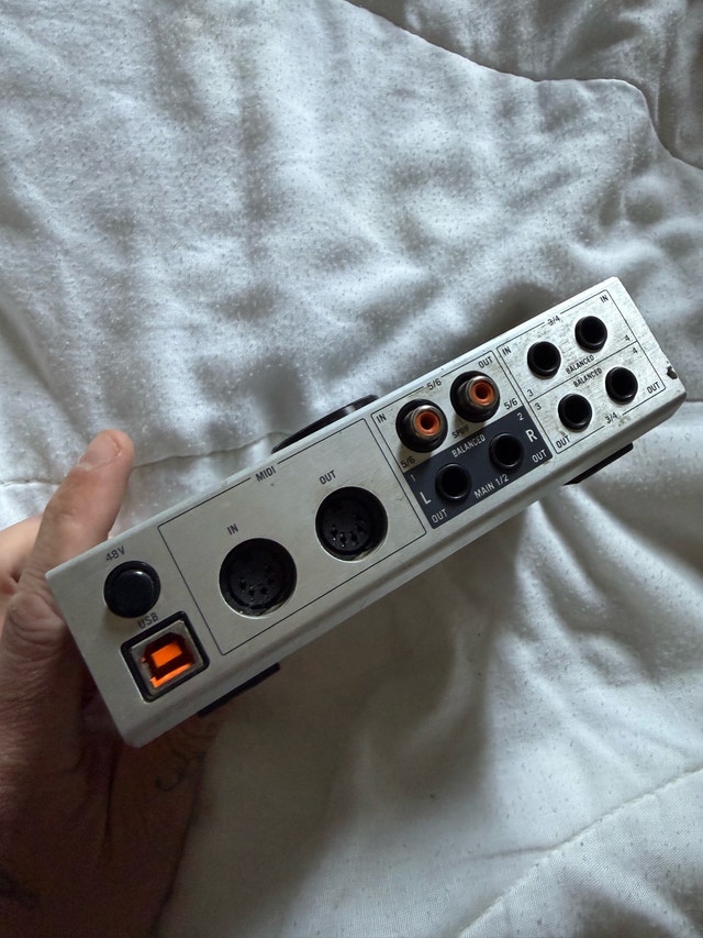NI Komplete Audio 6 - photo 3