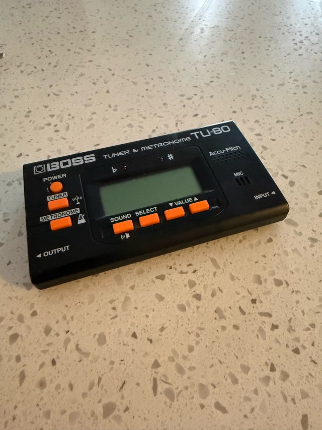 Boss TU-80 Tuner & Metronome