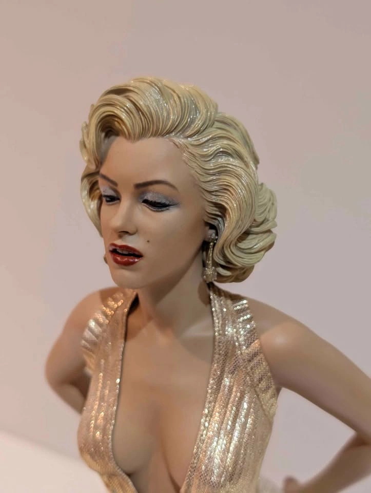 Marilyn Monroe 1/4 Scale "Gentlemen Prefer Blondes" - Blitzway - photo 2
