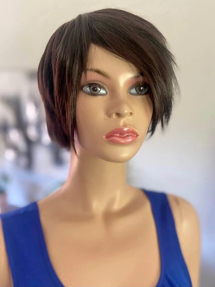 NWOT Short Edgy Layered Textured Spiky Black Synthetic Wig