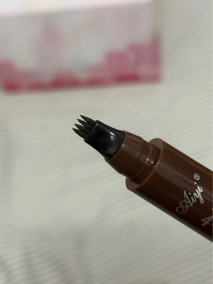 Eyebrow tint in dark brown - photo 2