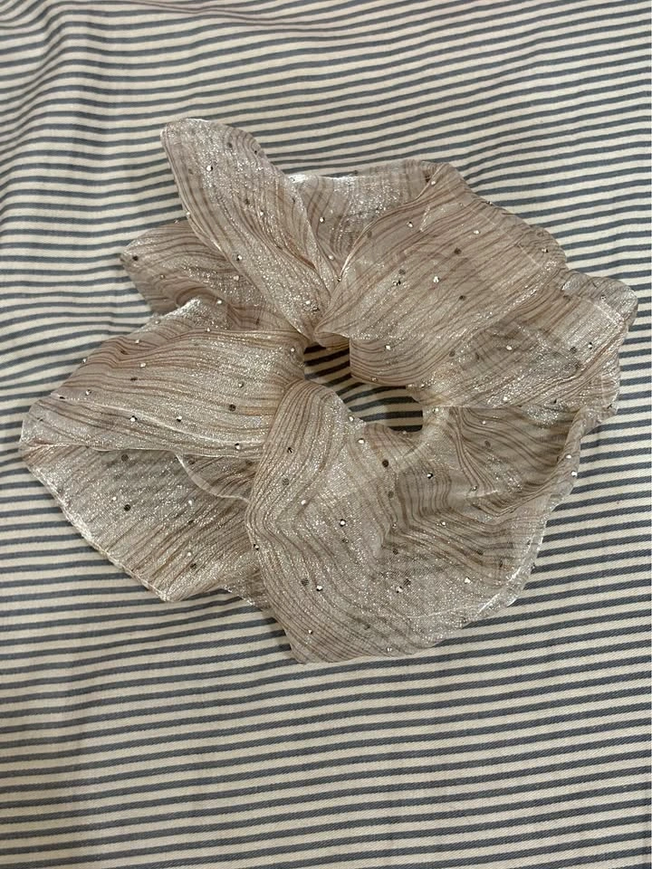 Big scrunchie