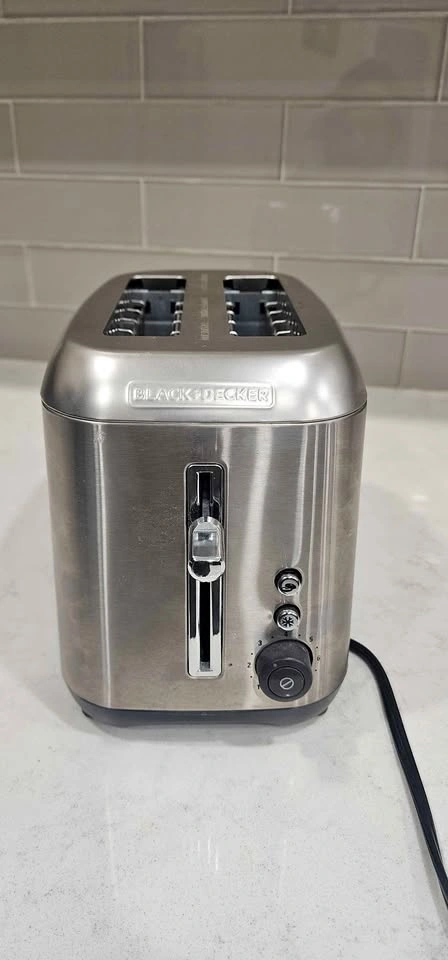 Black + Decker 2-Slice Stainless Steel Toaster