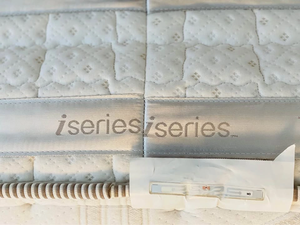 Premium Serta King Mattress | Like New Condition | $150 - photo 3