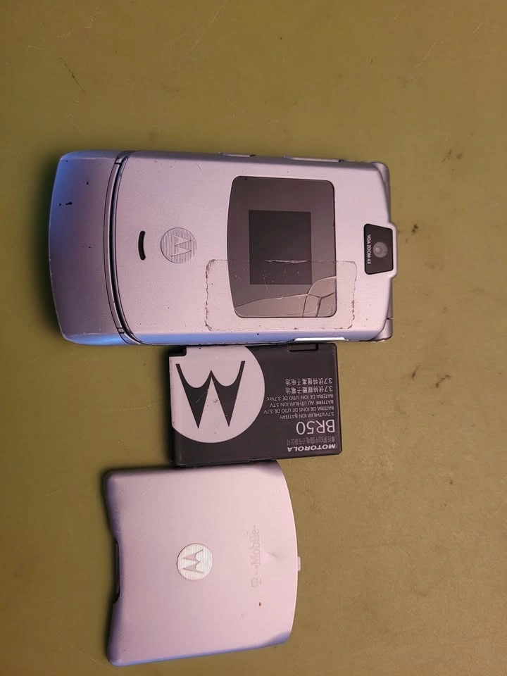 Motorola razr v3 hello moto - photo 5