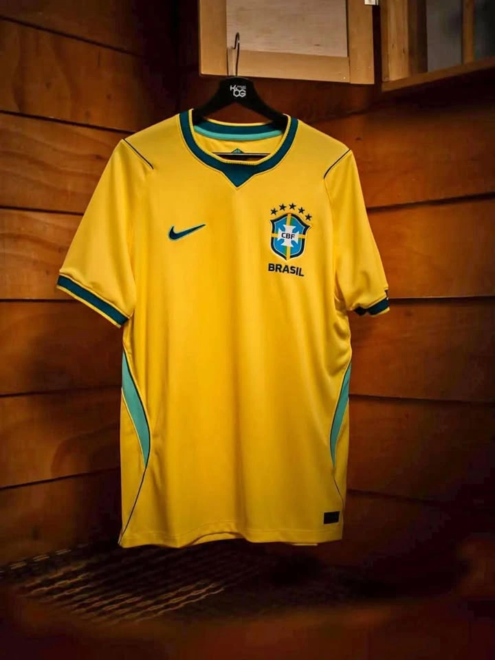 Brazil Home Jersey - Neymar Jr #10 (Player Edition)