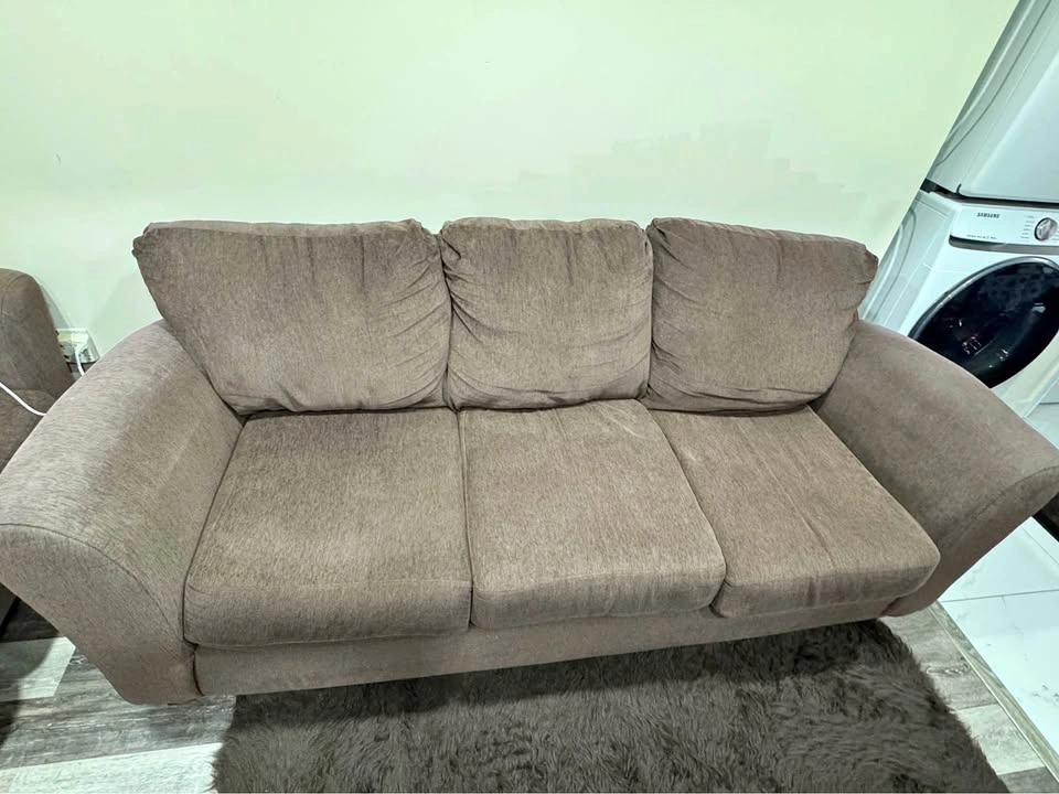 Moving out sale