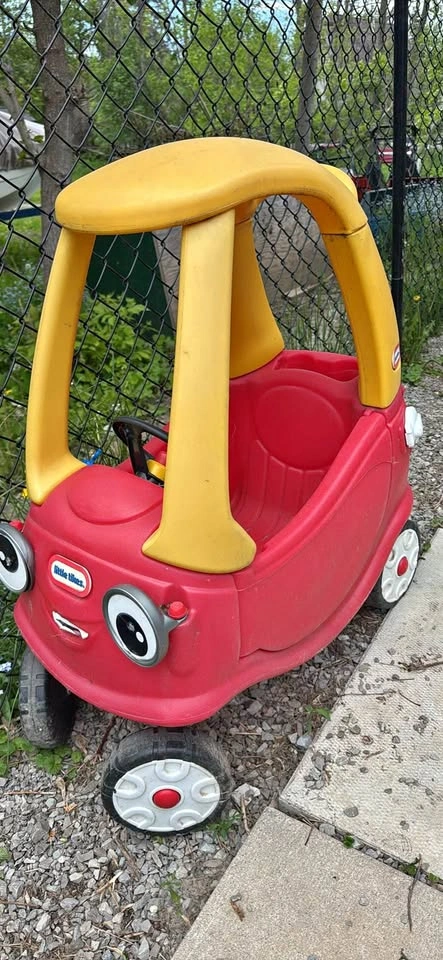 Little Tikes Red and Yellow Cozy Coupe Car