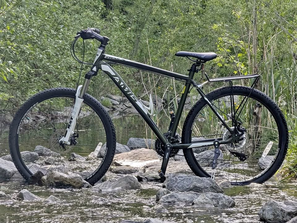 Jamis Trail X Mountain Bike