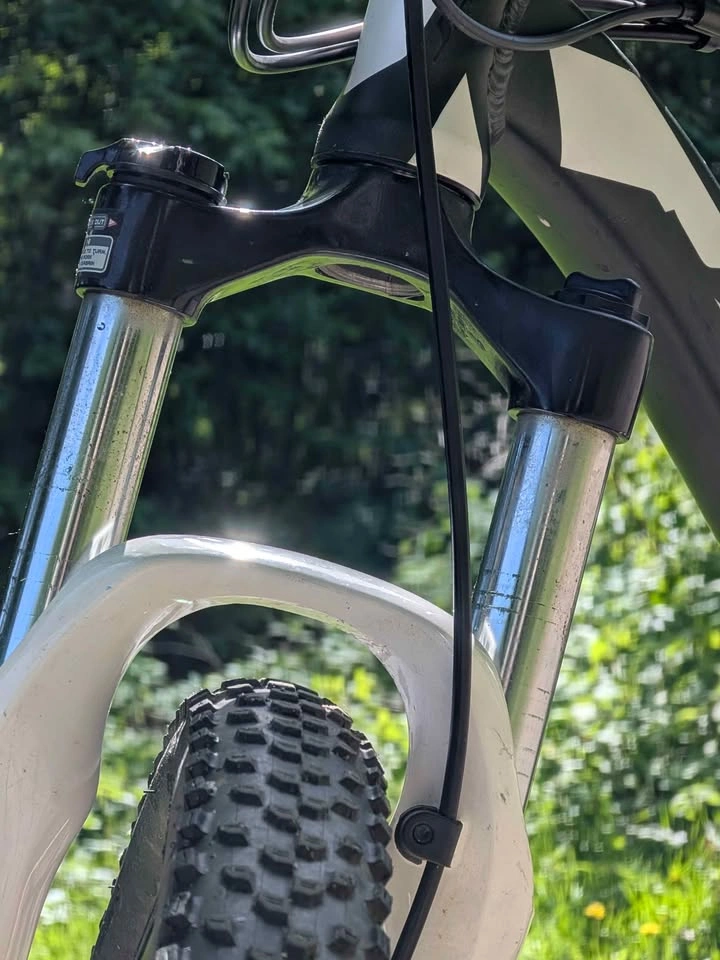 Jamis Trail X Mountain Bike - photo 3